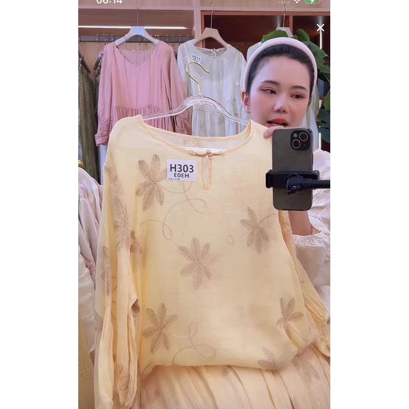 9390七分袖刺绣民族风夏季套头衬衫黄色小衫百搭枫叶刺绣小衫