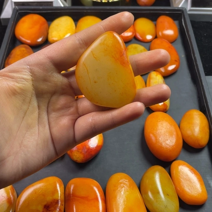 东***郎和田玉未镶嵌颈饰