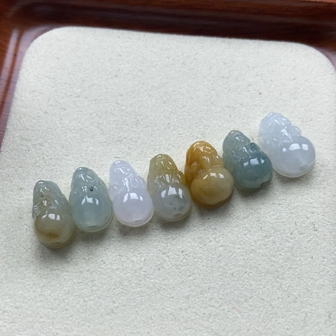 翡翠未镶嵌颈饰如意貔貅手链多样性发其一