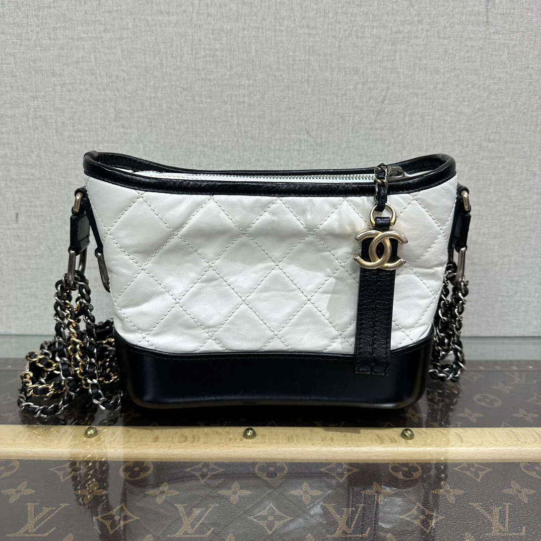 95新 Chanel/香奈儿 黑白拼色LEBOY菱格纹小号流浪包 04287