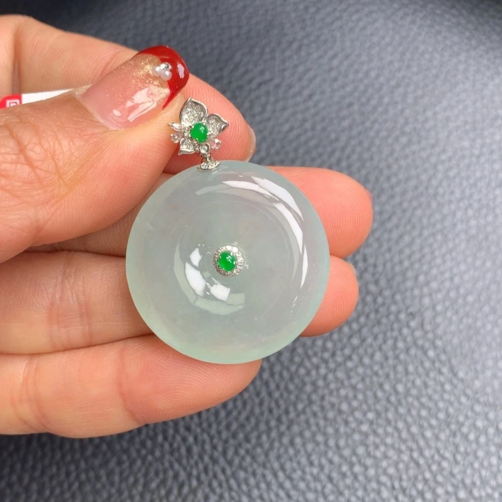 翡翠吊坠(不含链)18K金镶嵌