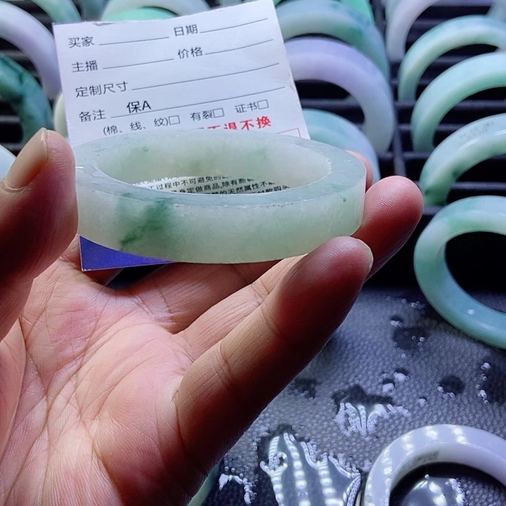 钢***花定制翡翠未镶嵌定制翡翠不退不换