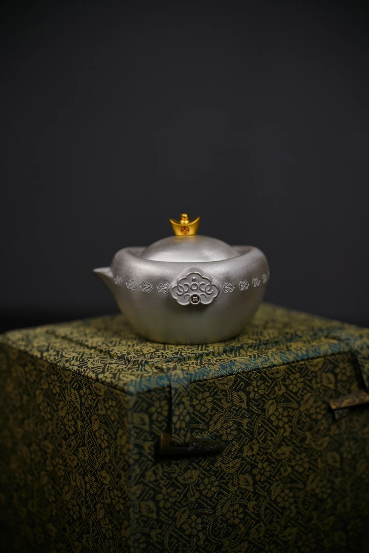 宜兴紫砂壶手工制作  银宝壶 段泥 100毫升手制