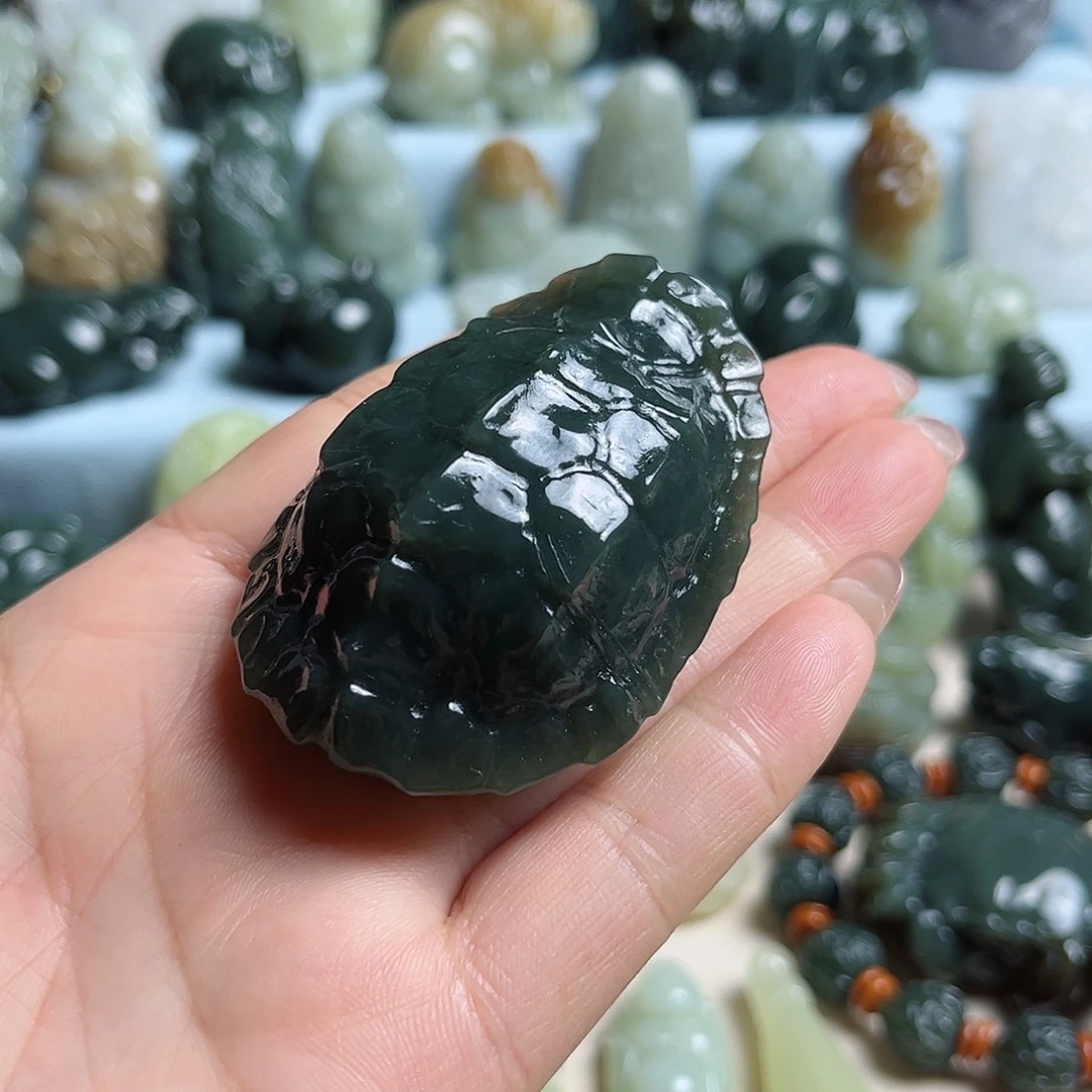 和田玉未镶嵌把件