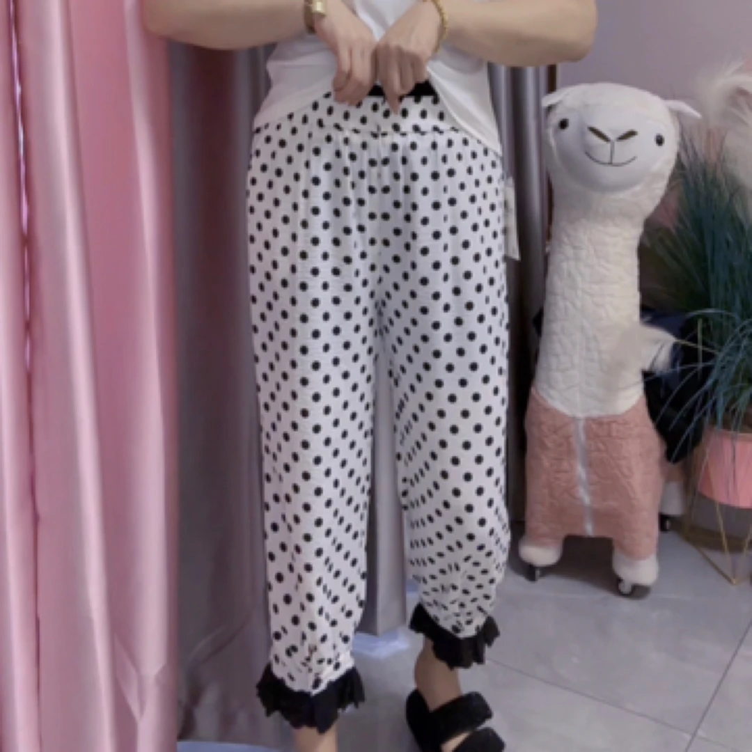 8138夏季女装新款百搭显瘦圆点松紧腰裤子蕾丝花边拼接宽松九分裤