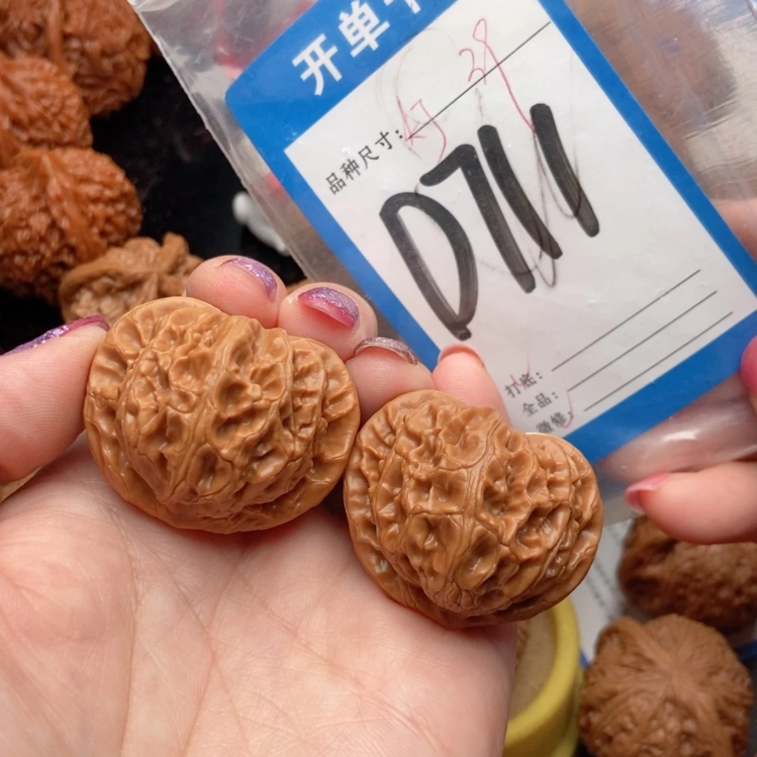 吊坠桃核核桃宫灯
