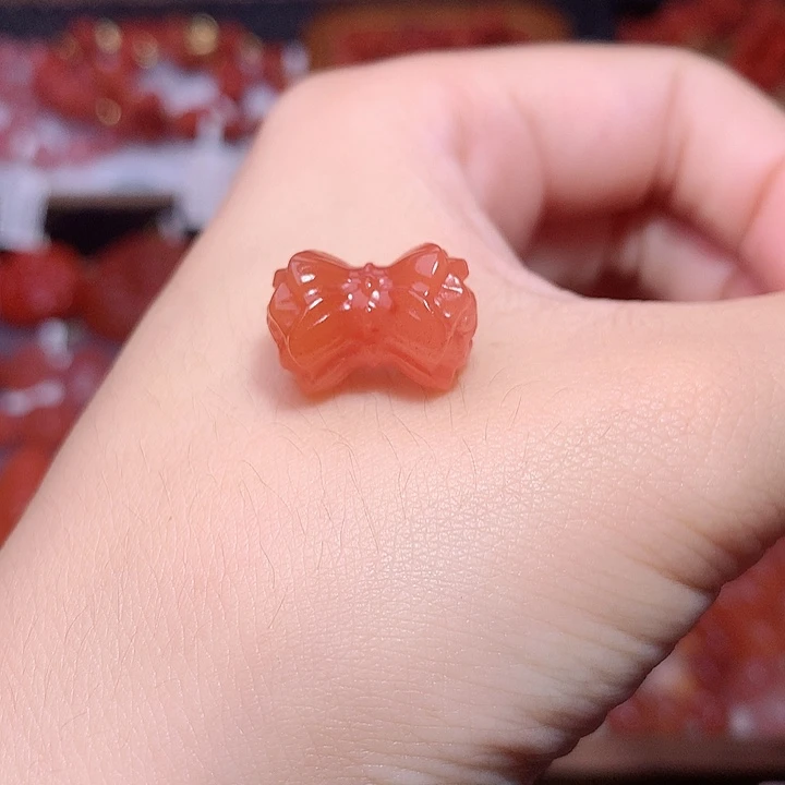 南红玛瑙未镶嵌南红并蒂莲2