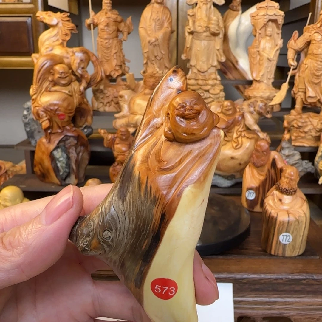 崖柏小木匠艺雕一物一拍