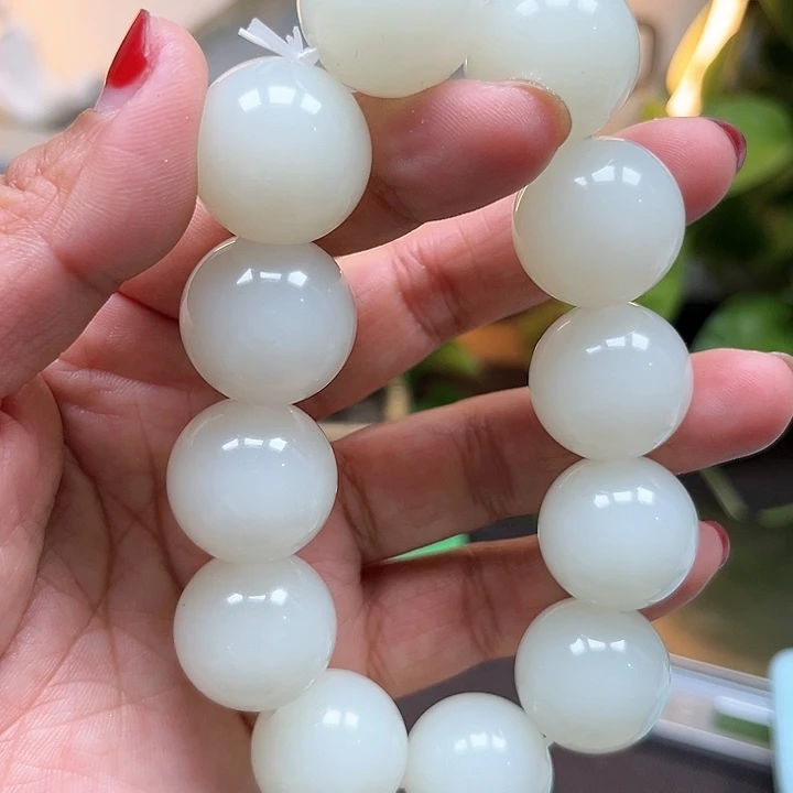 和田玉手串未镶嵌