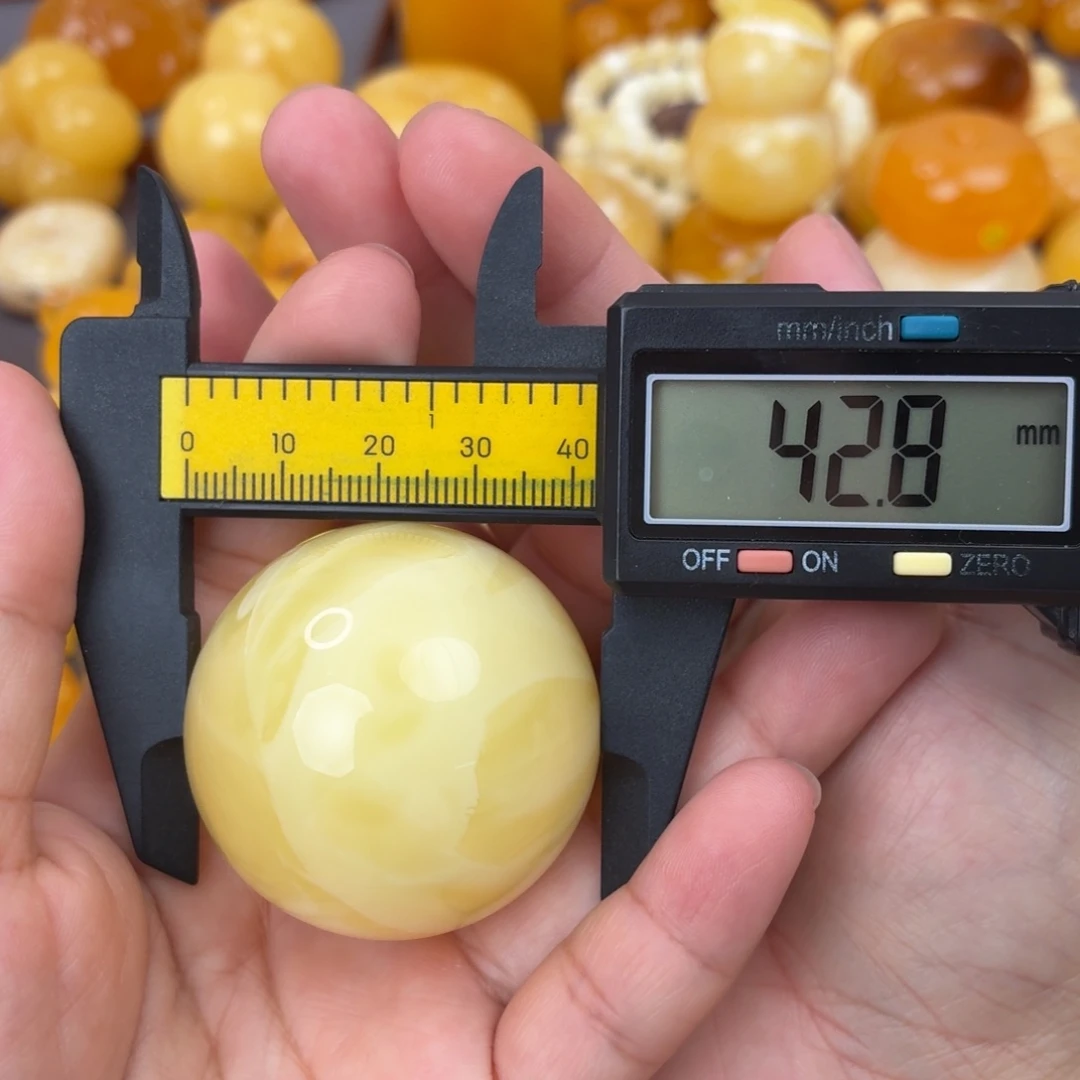 裸石琥珀未镶嵌珠