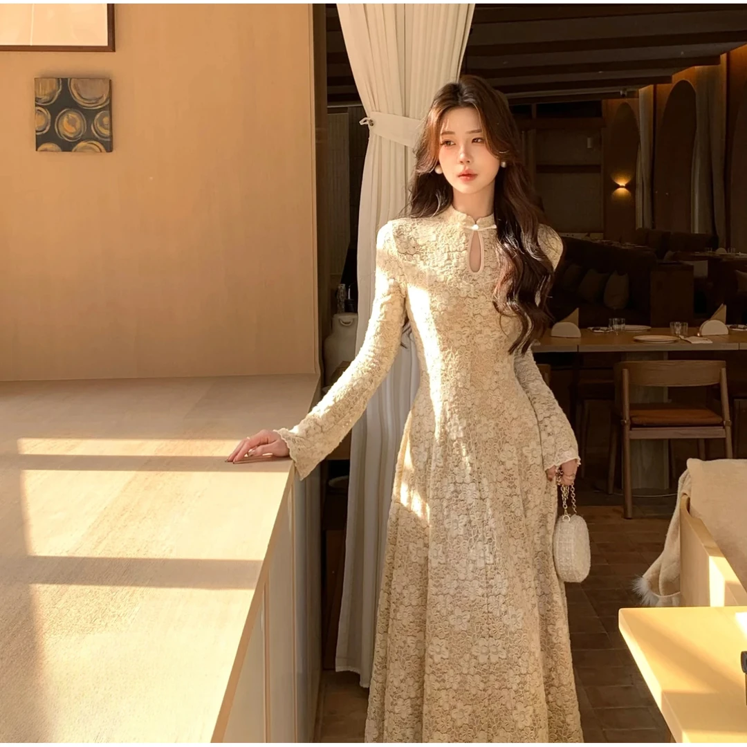 缕香国韵新中式立领盘扣蕾丝连衣裙收腰大摆内衬加绒6528潮