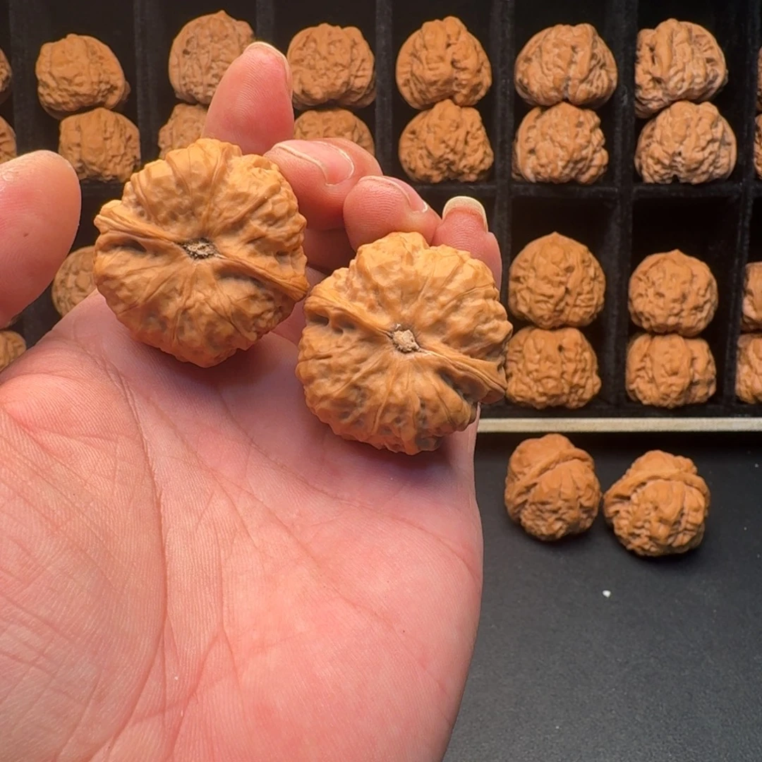 0***.文玩核桃吊坠蛙蛙35