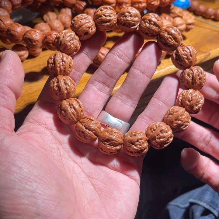 文玩核桃手串京八棱