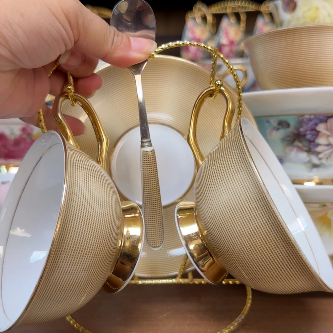 45%以上骨粉骨瓷金色两杯碟送杯架快递装