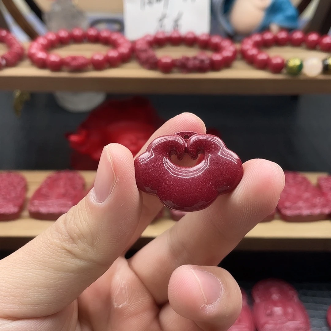 天然辰砂朱砂如意锁吊坠