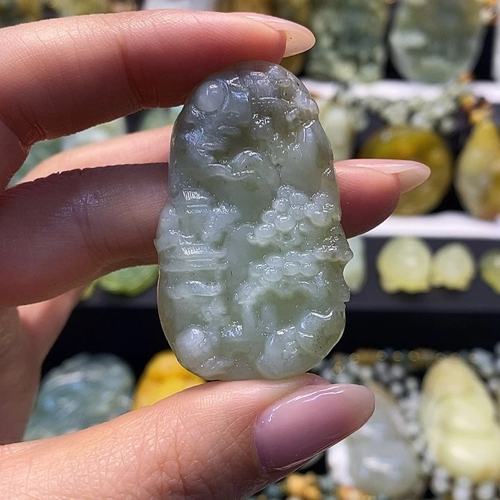 蛇纹石玉未镶嵌颈饰