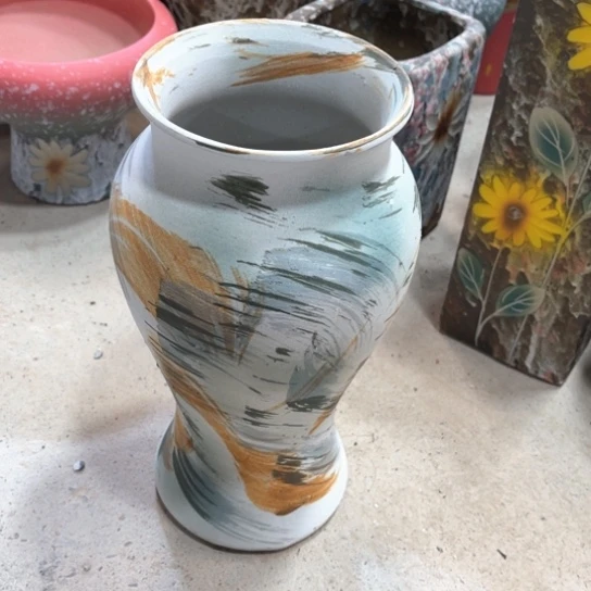 罐默认微瑕，有孔编号17-243