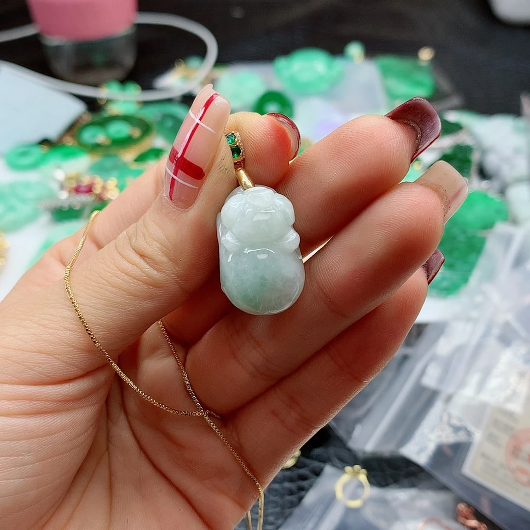 【闪购商品】翡翠吊坠(赠链)合金
