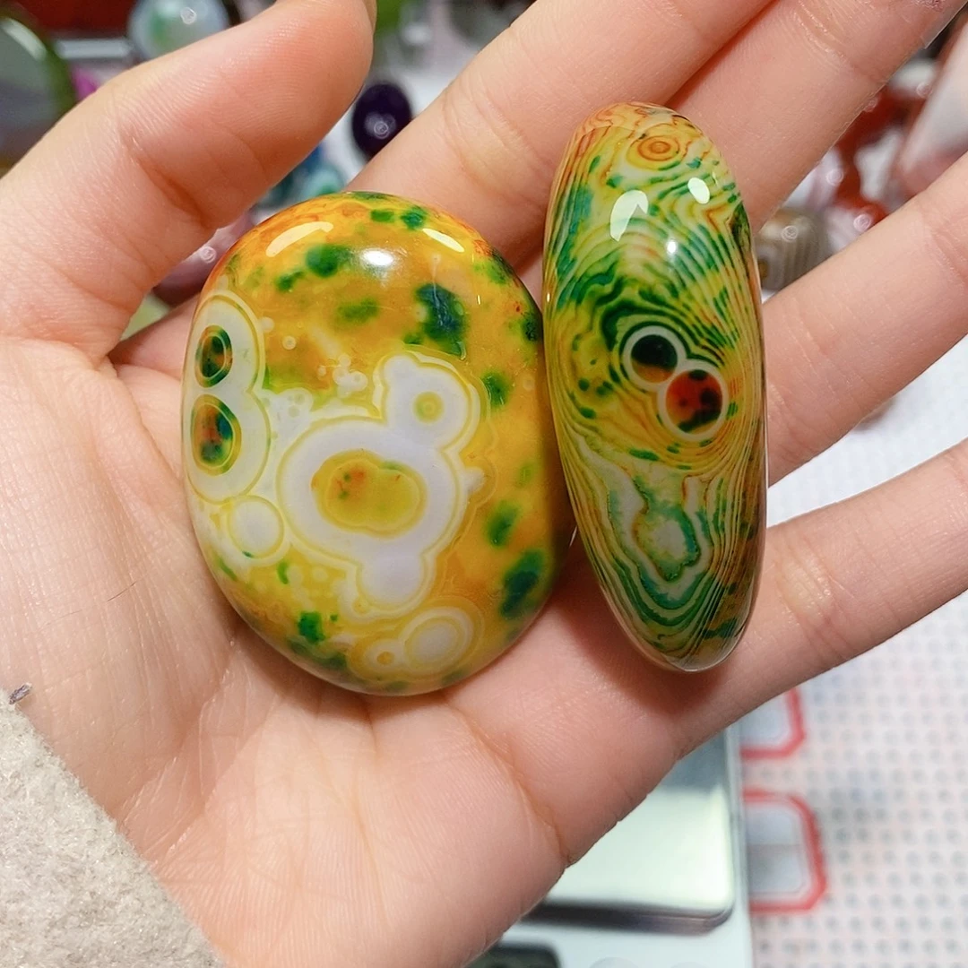 异***客玛瑙/玉髓未镶嵌珠宝奇石