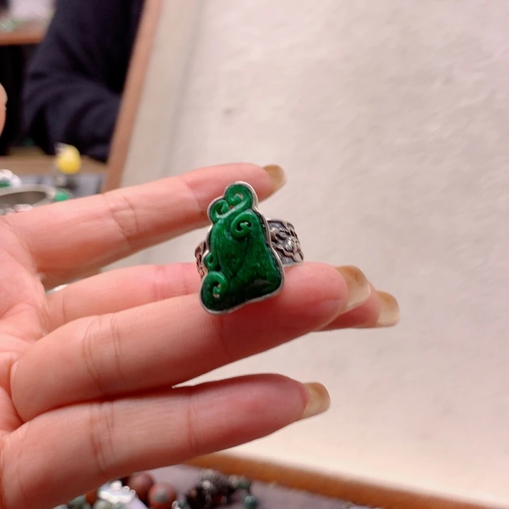 晶***巴翡翠银S925镶嵌戒指666