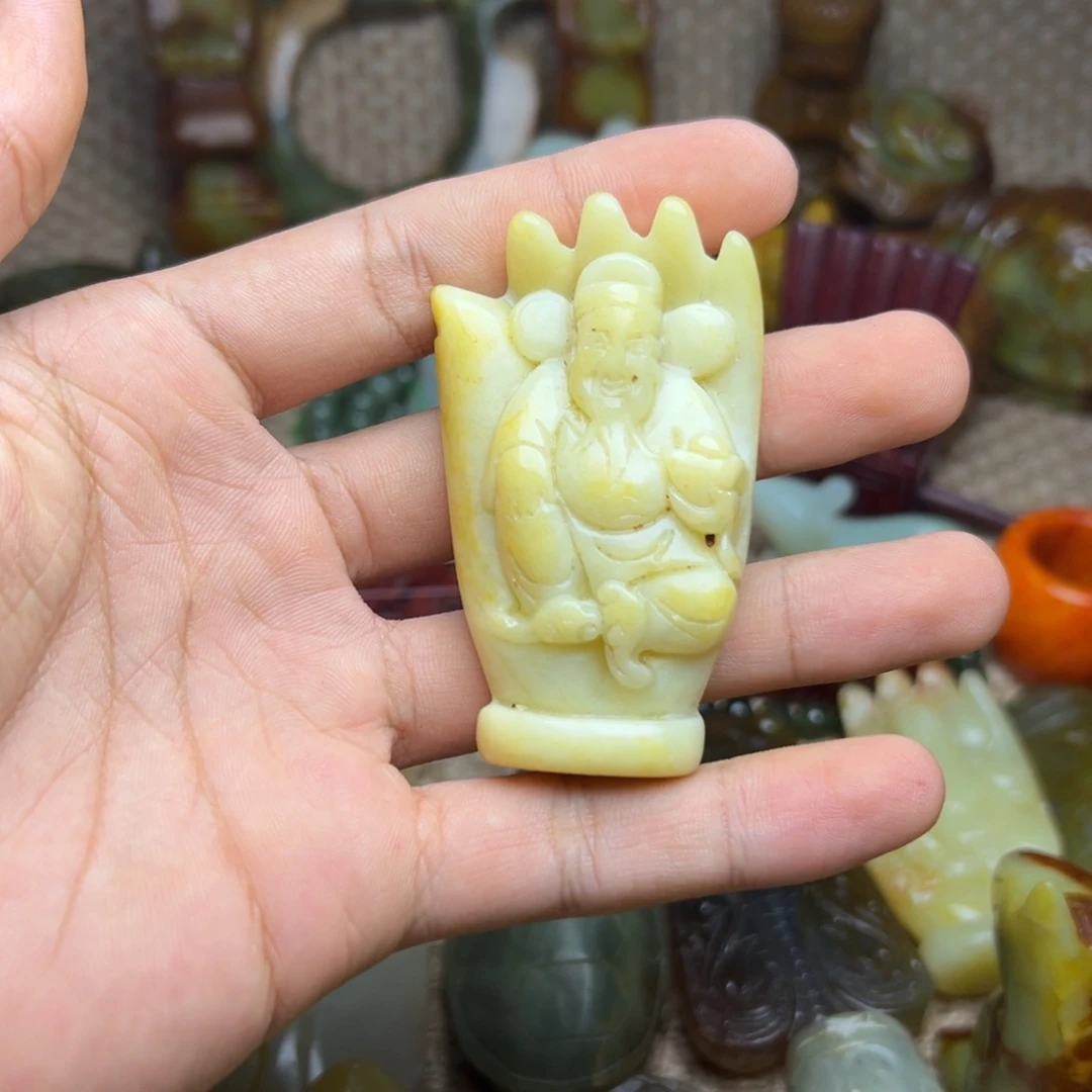 未镶嵌蛇纹石玉颈饰