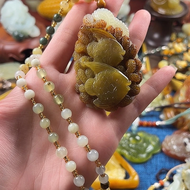 微***安合金蛇纹石玉颈饰