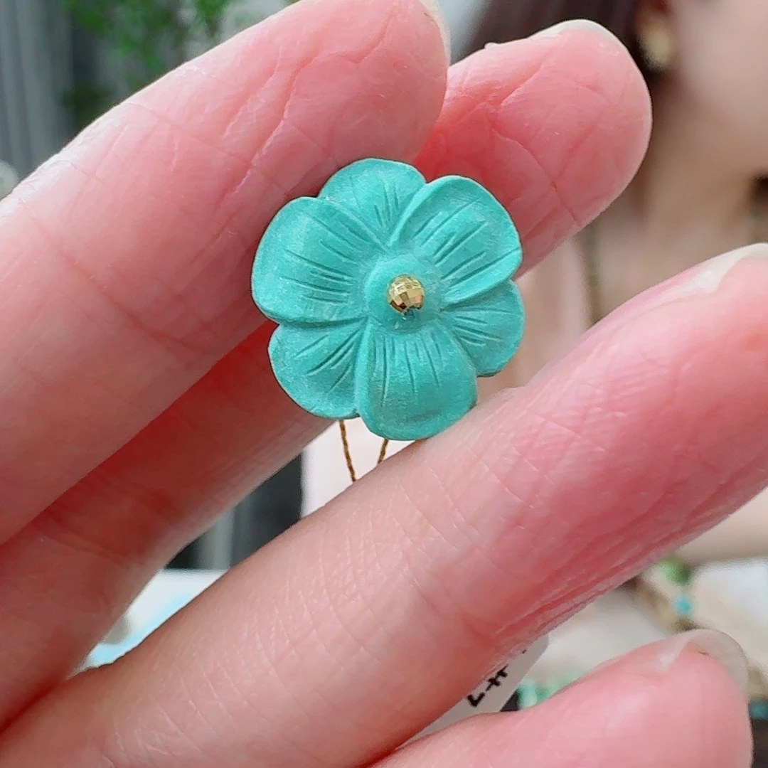 未镶嵌绿松石珠宝奇石