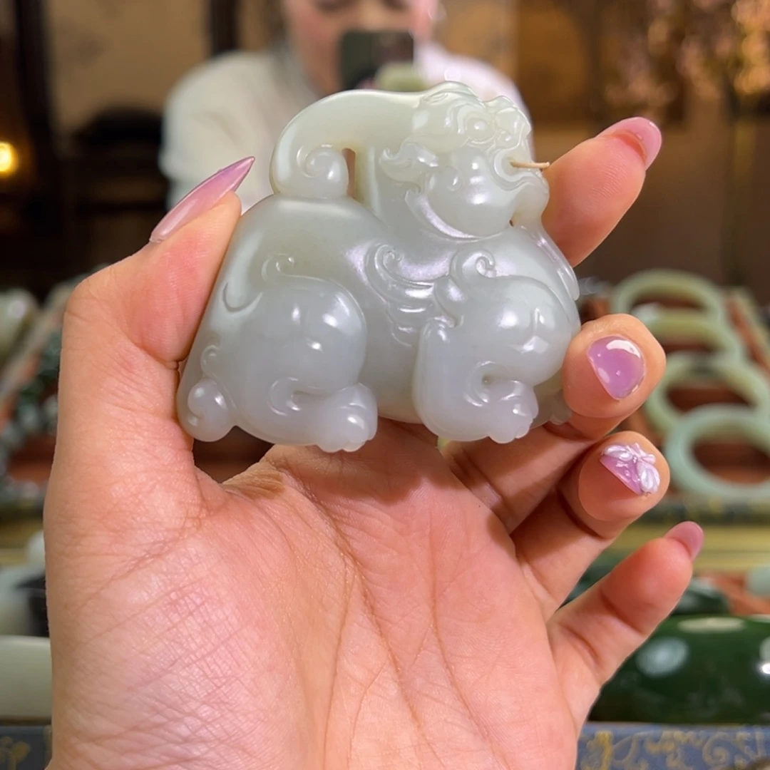 和田玉（青白玉）未镶嵌挂件