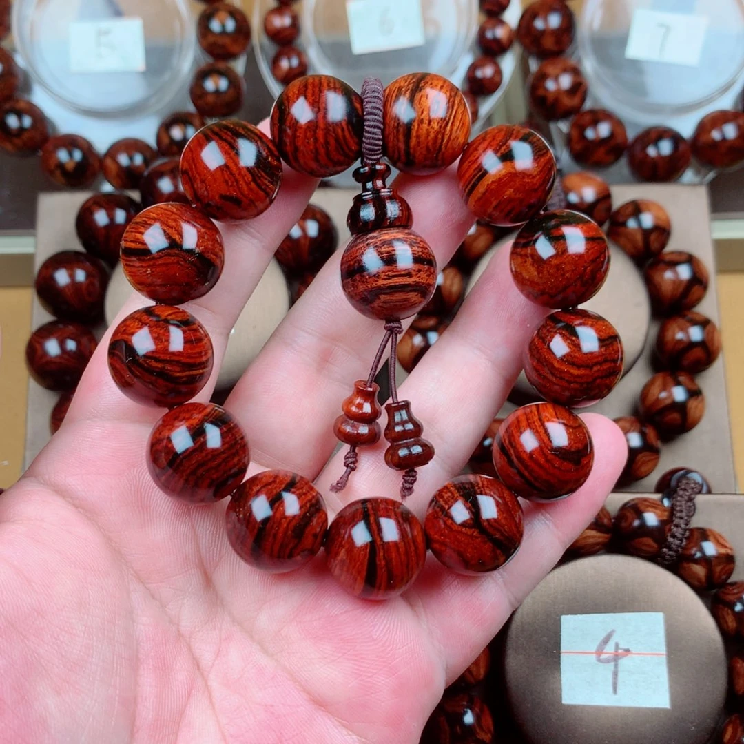 黄花梨/降香黄檀1.8红油底瘤疤虎皮纹