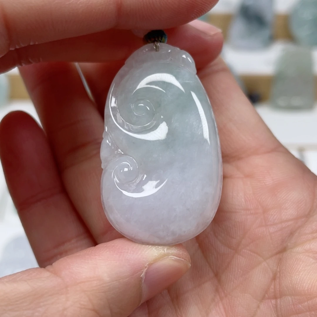 翡翠颈饰未镶嵌天然翡翠A货如意春彩