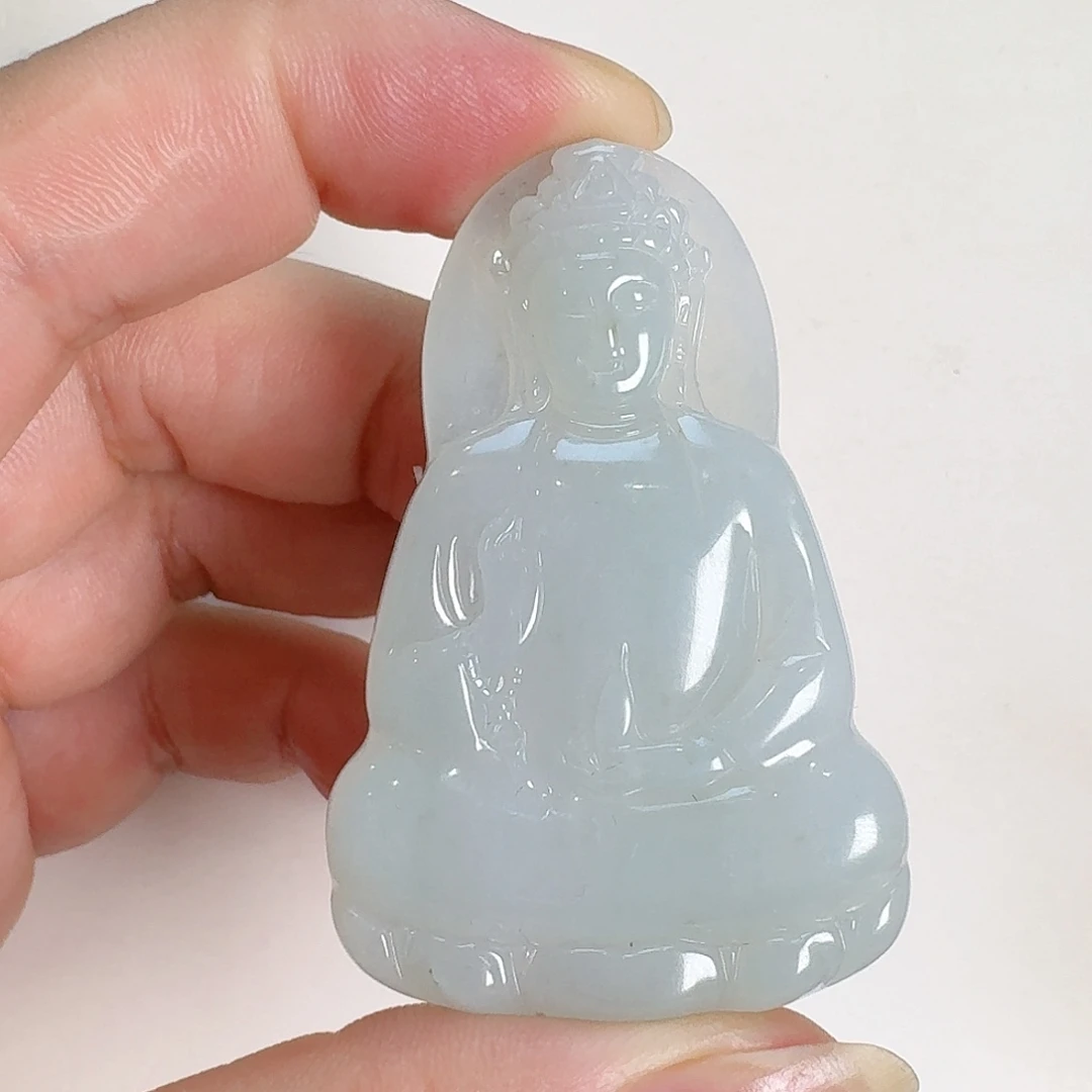 颈饰未镶嵌翡翠素衣观音