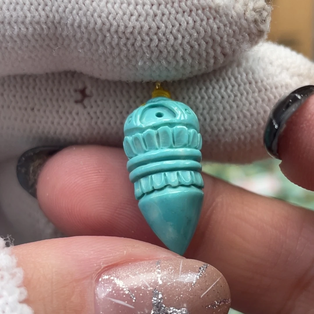 绿松石未镶嵌挂件