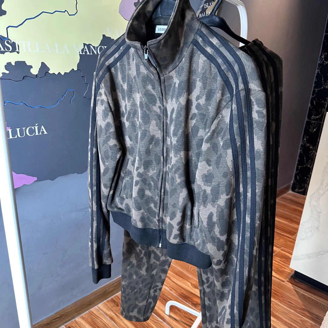 秋季中腰扎染休闲运动套装迷彩休闲立领时尚