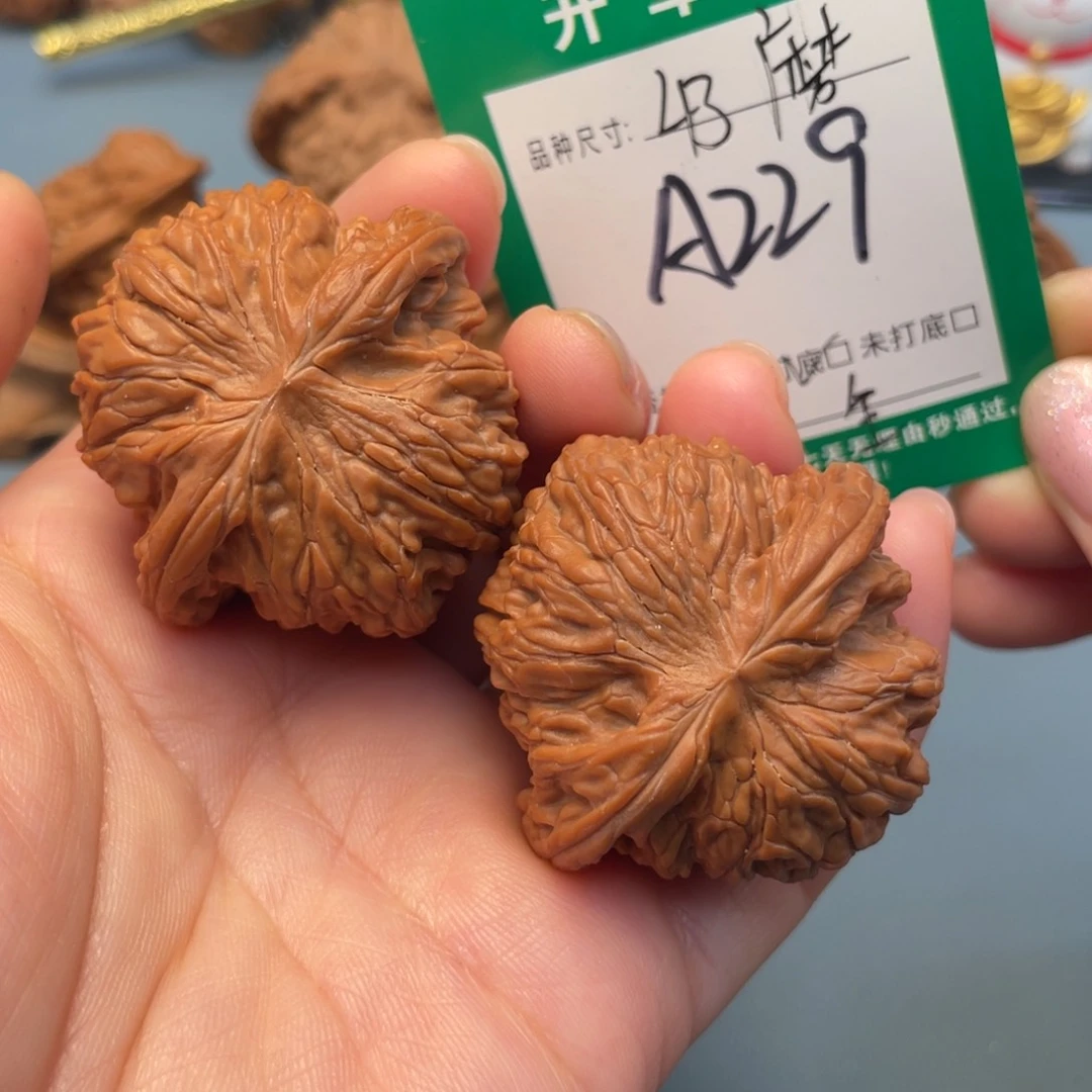 吊坠桃核文玩核桃