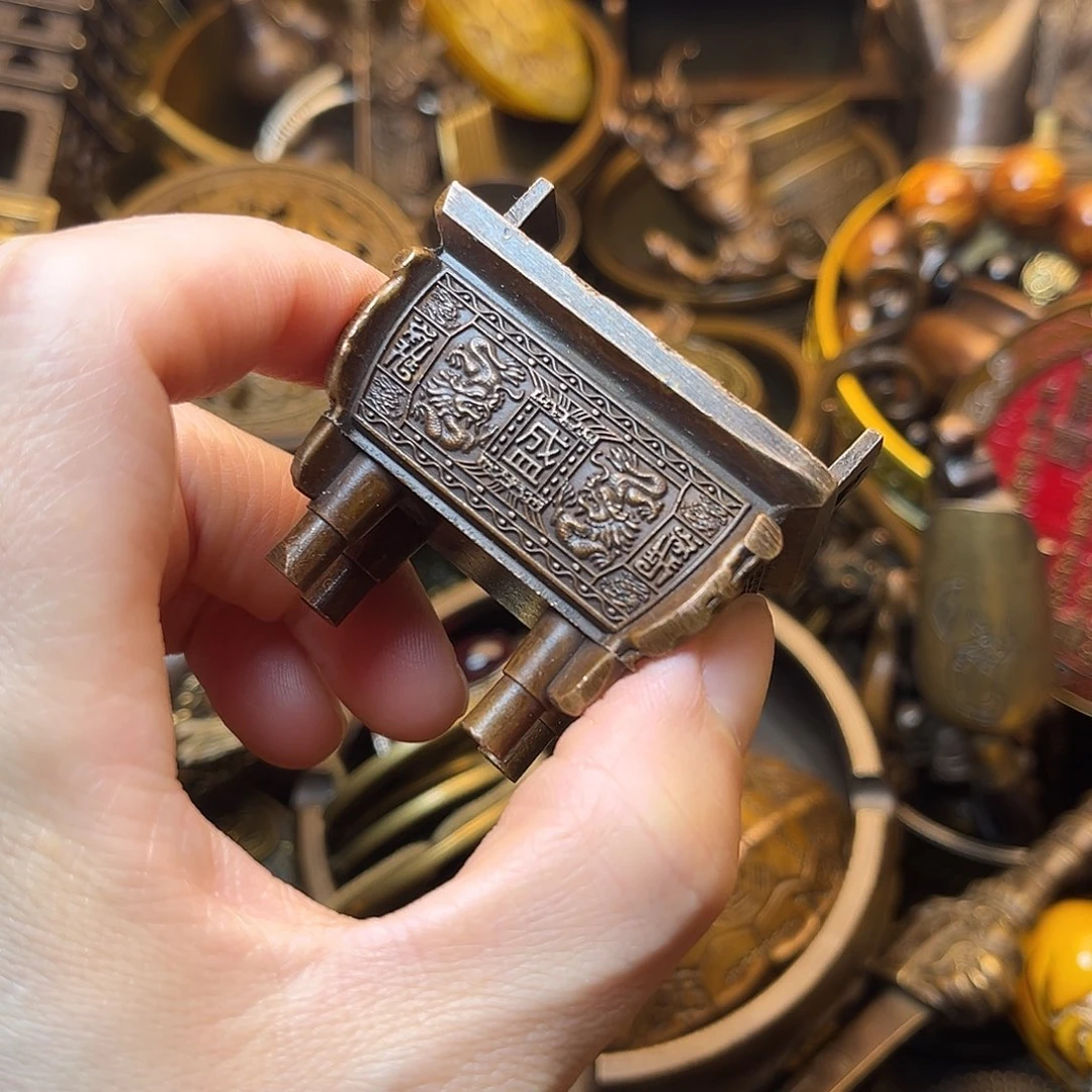 精美铜器工艺品等