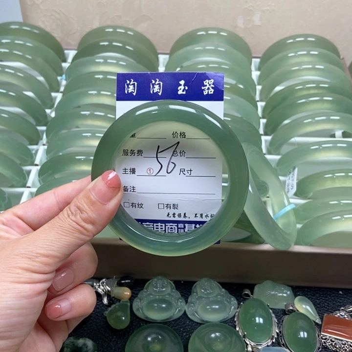蛇纹石玉未镶嵌手镯蔻**.
