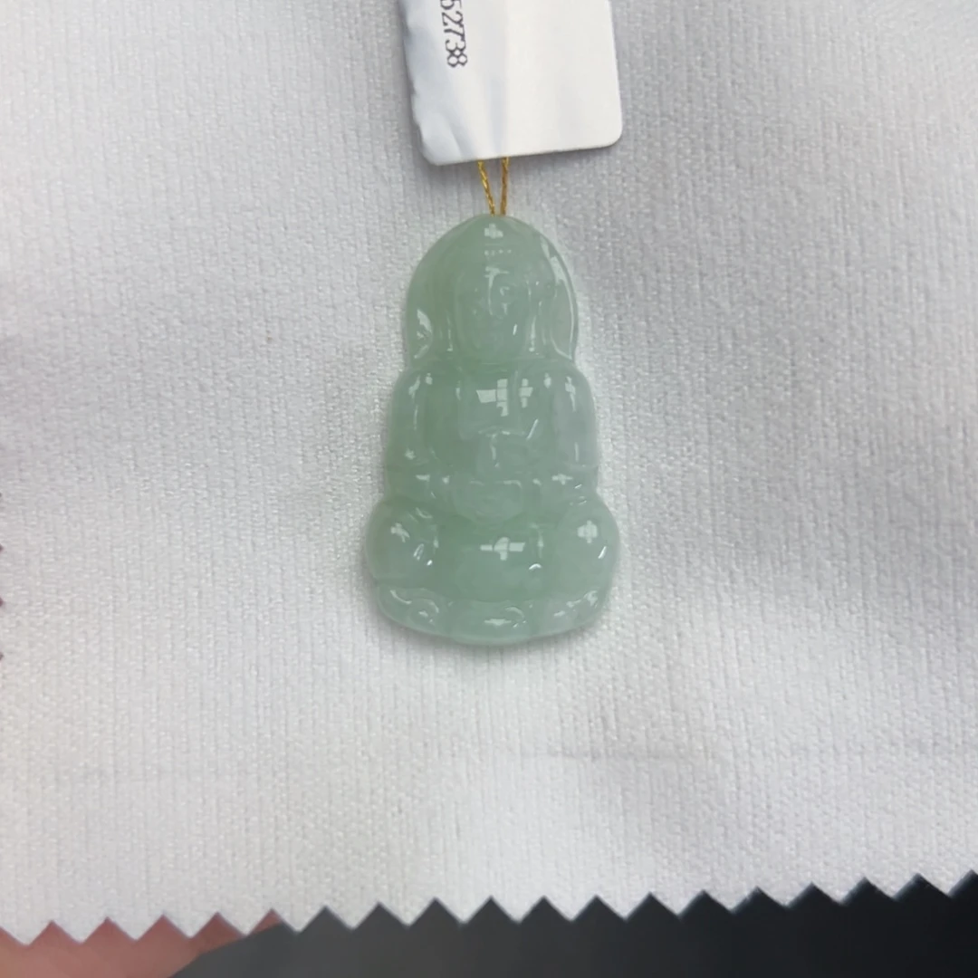 翡翠未镶嵌颈饰观音