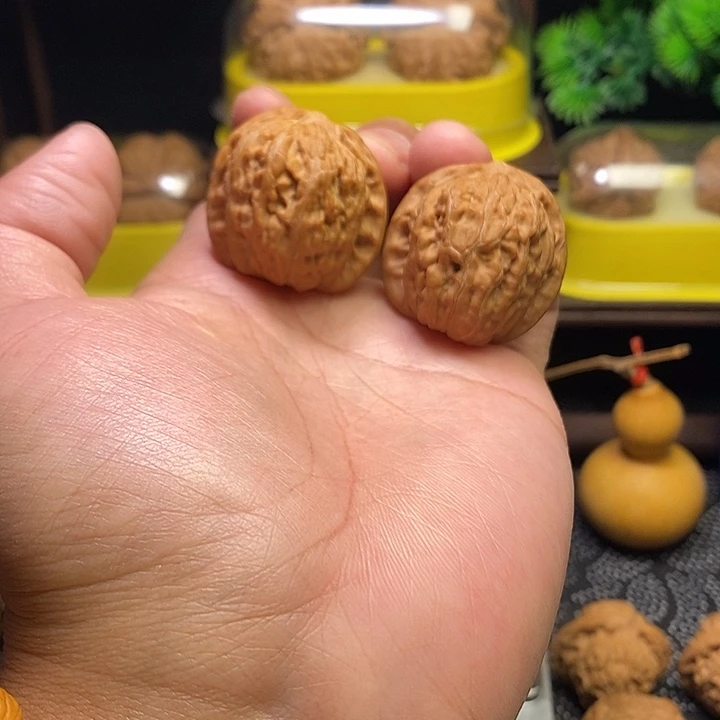 文玩核桃吊坠石子磨35