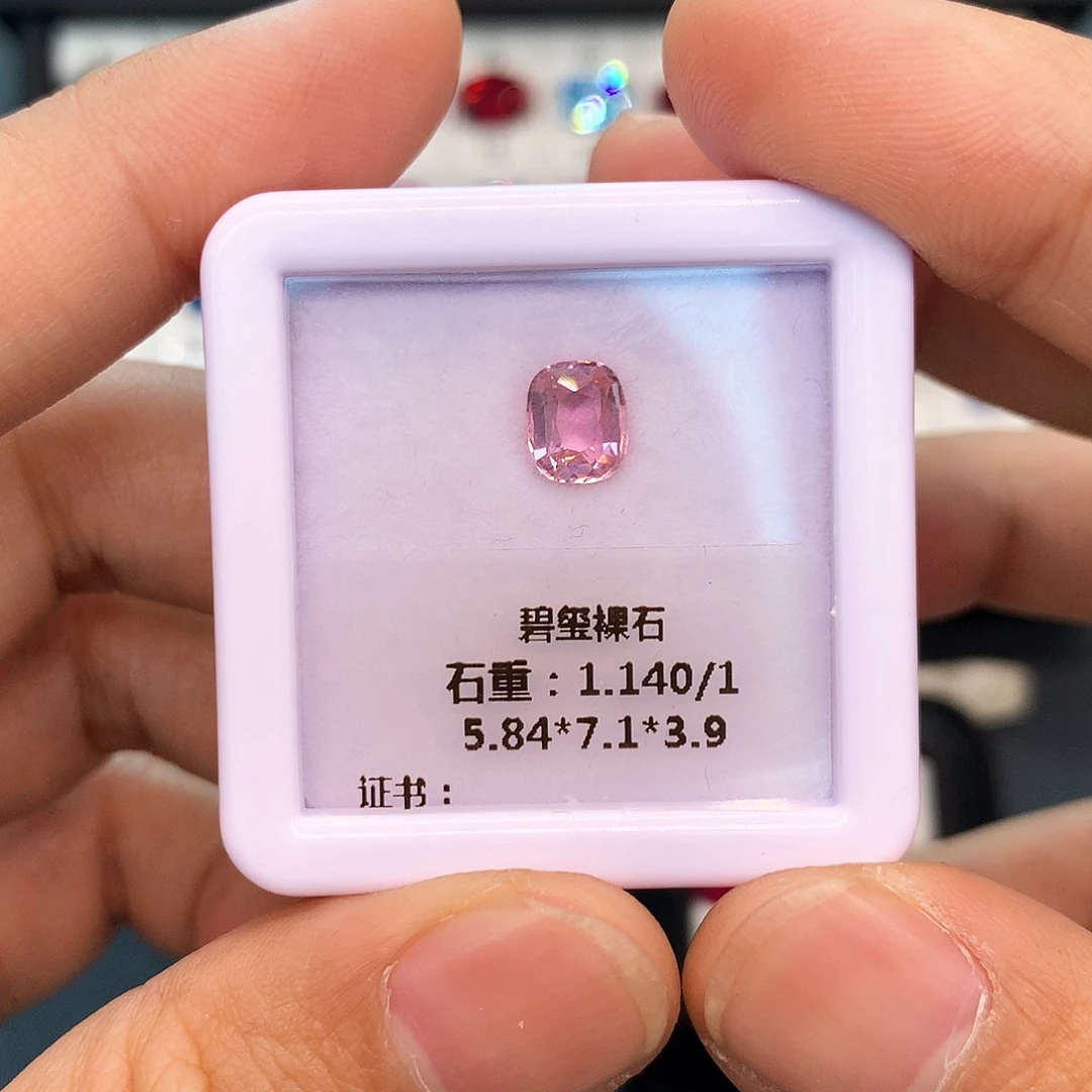 碧玺1.14克拉粉色未镶嵌晚*