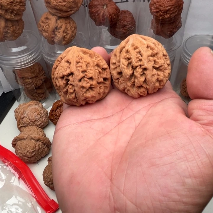 浩***，摆件摆件摆件摆件