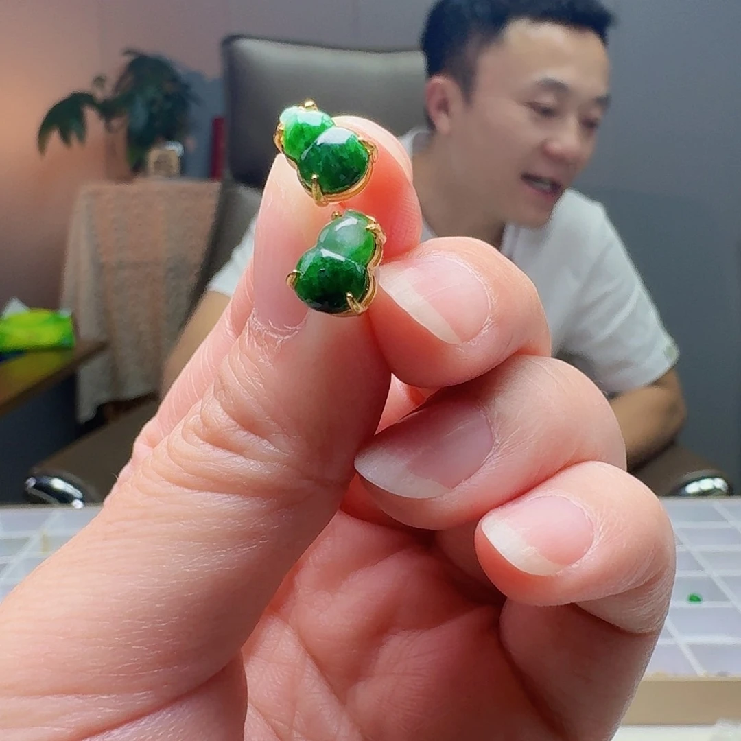 翡翠银S925镶嵌耳饰天然