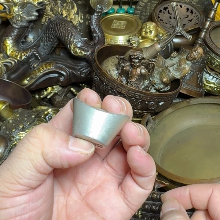 铜器摆件收收藏藏