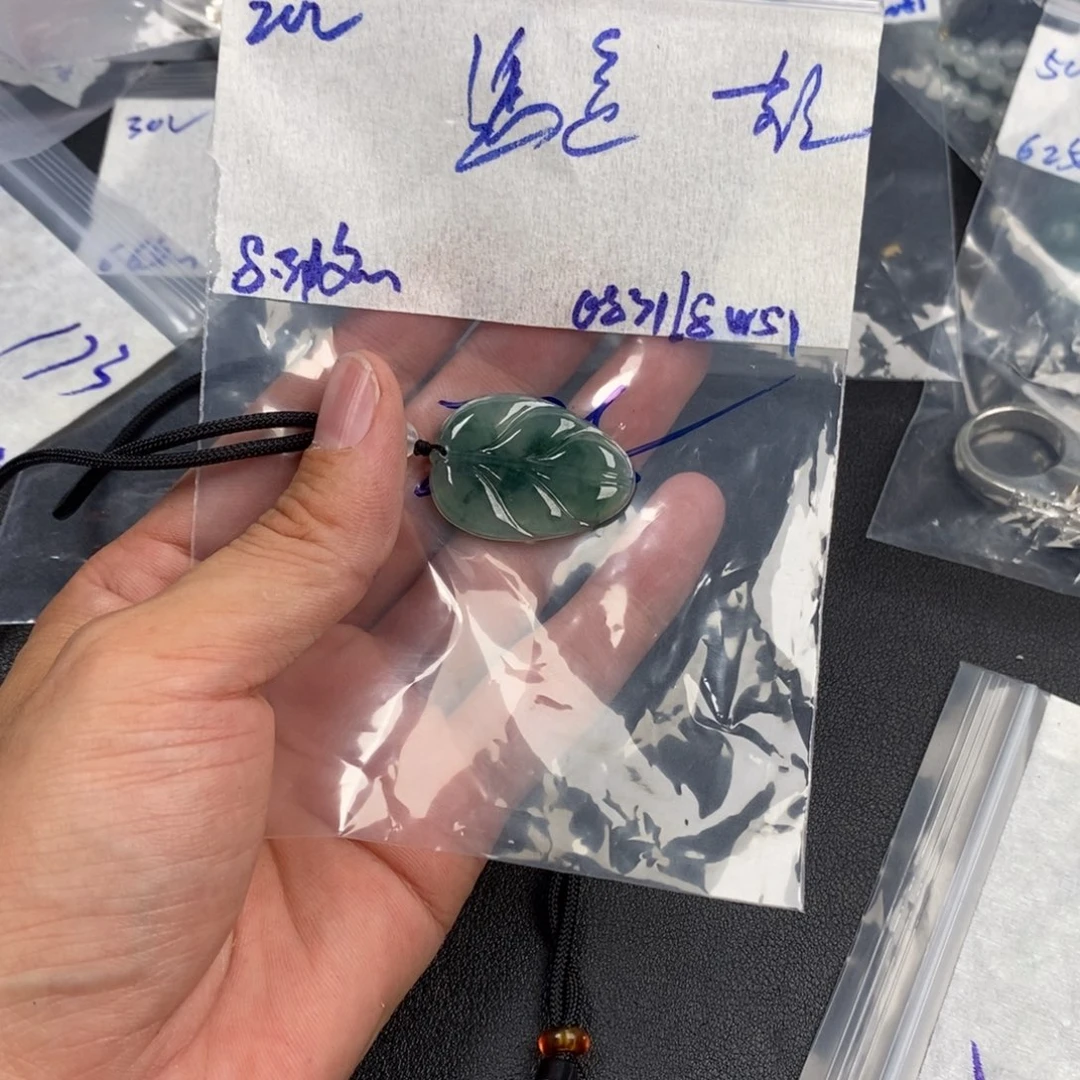 ****༊未镶嵌定制翡翠缅甸翡翠
