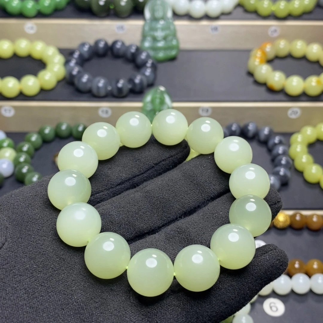 和田玉未镶嵌手串