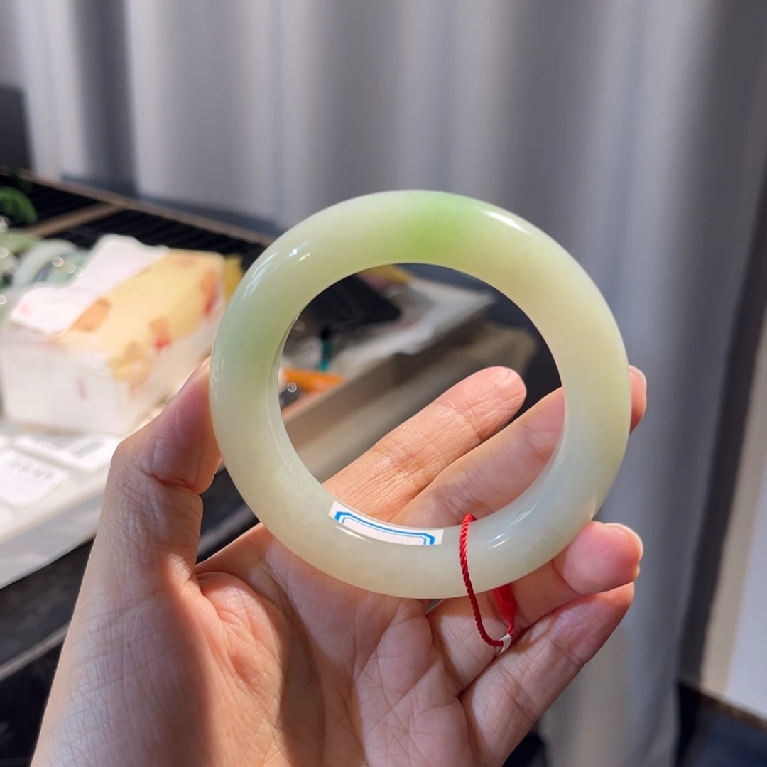 和田玉未镶嵌手镯  「翠青」肥美