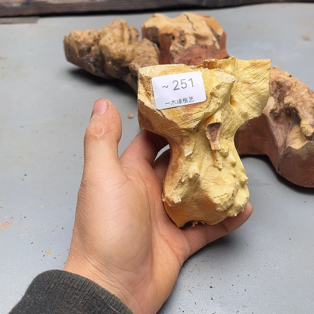 鸡***羹无花朵          251