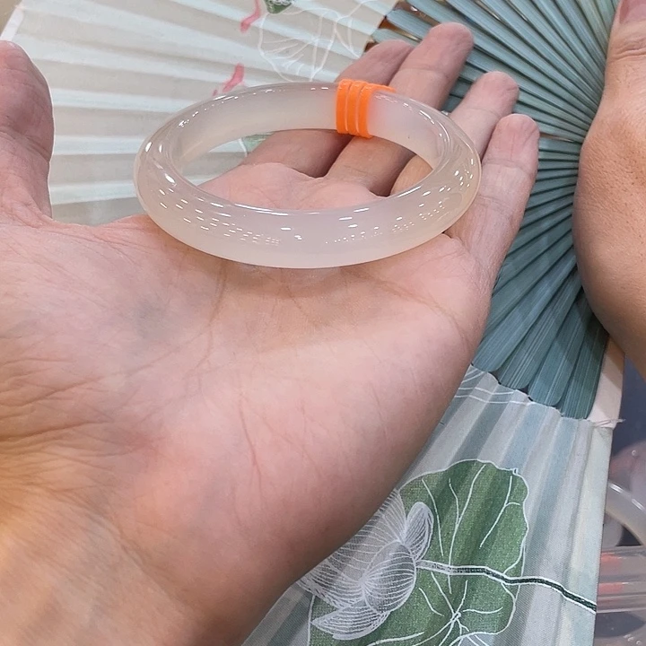 玛瑙/玉髓手镯未镶嵌A**A