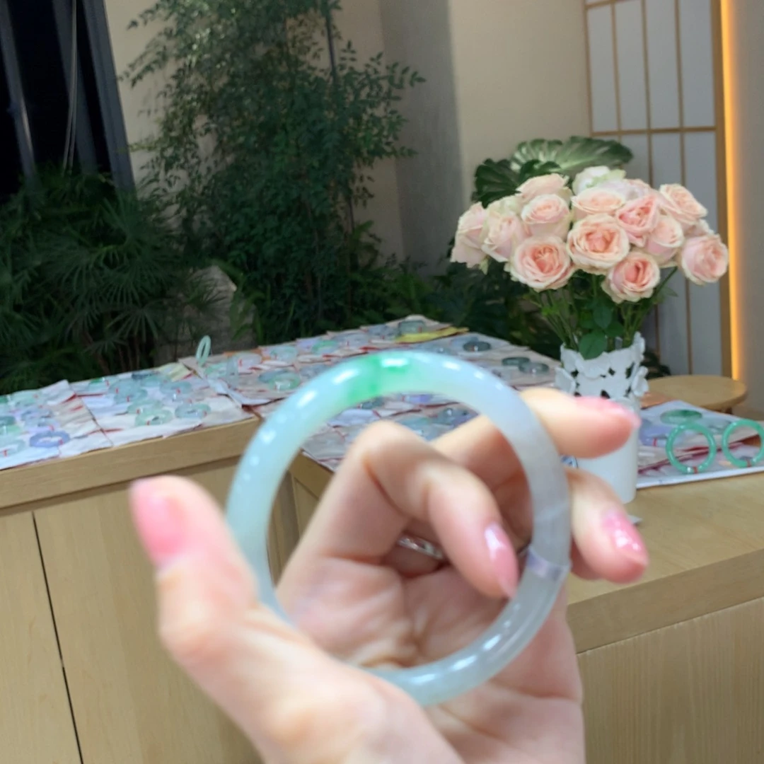 未镶嵌手镯翡翠不退不换