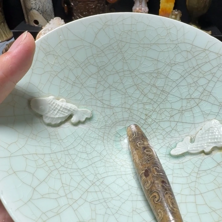 六***少瓷片双鱼青瓷开片大碗