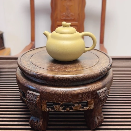 紫砂茶壶黄龙山原矿本绿半手工瑕（150 cc）